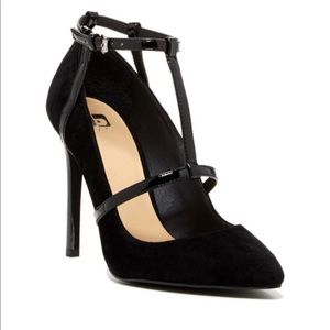 Joe’s Jeans T-strap pump